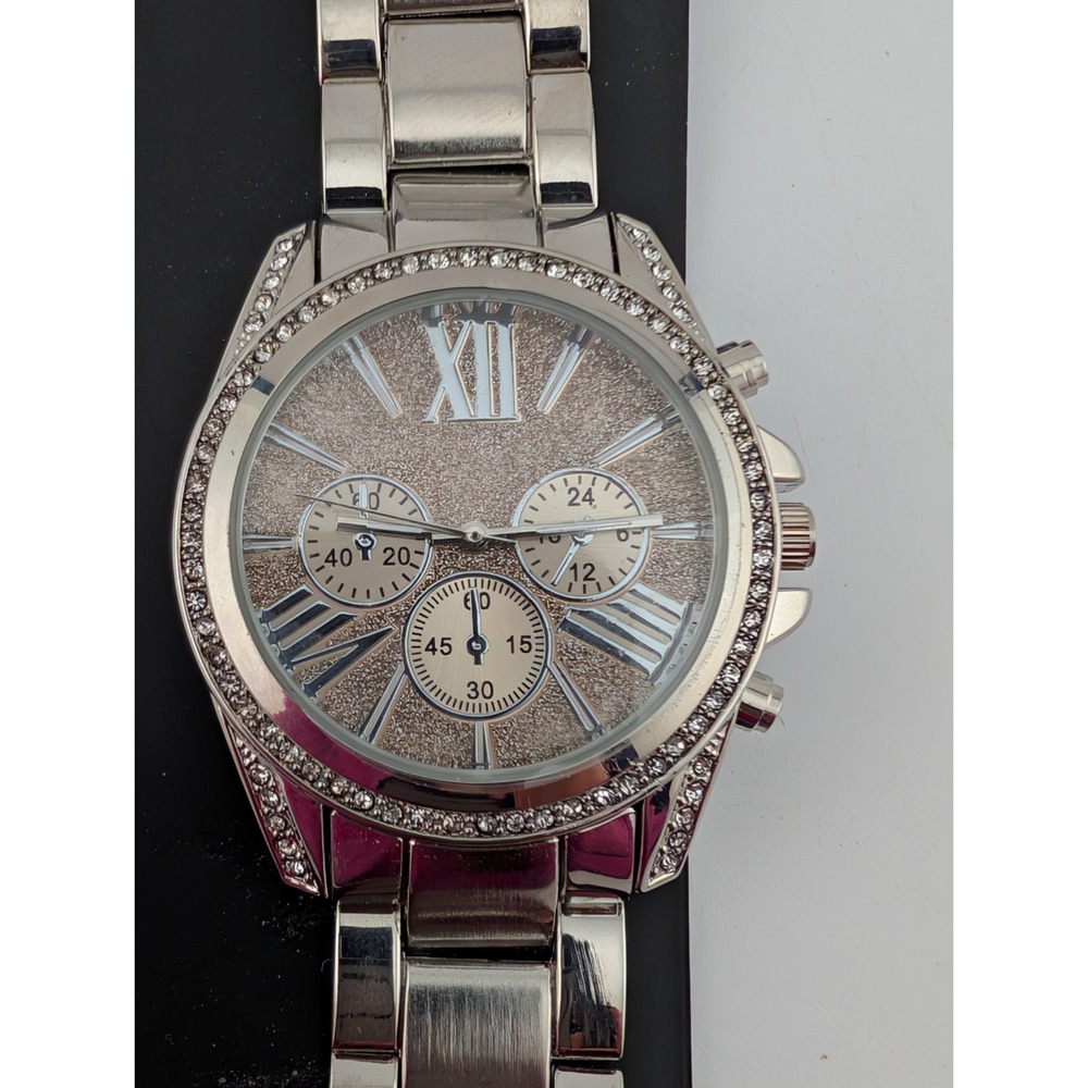 NY&C Watch Women Quartz Watch Glitter 39mm Dial Silver 8" Band- New Battery